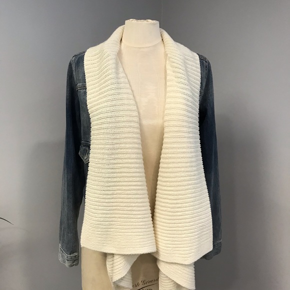 Abercrombie & Fitch jean jacket size Xs - Picture 4 of 10